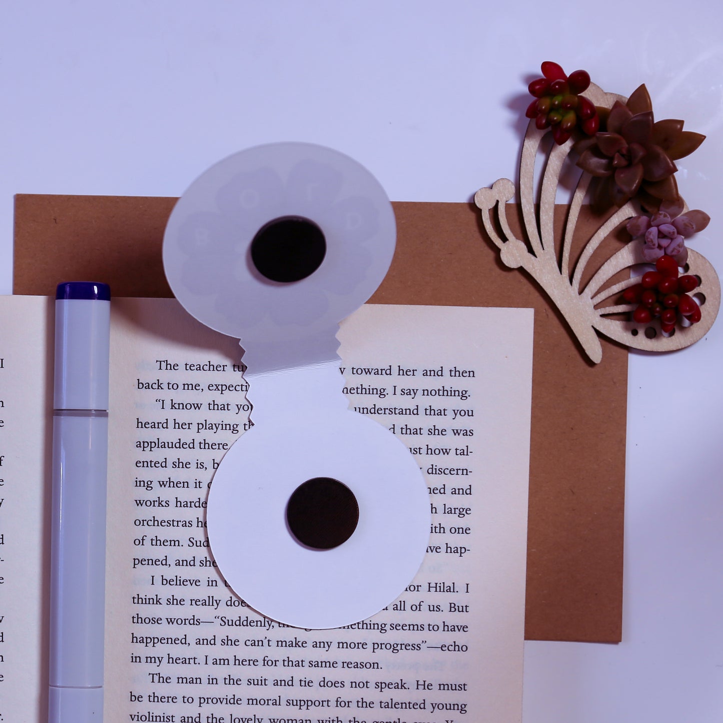 Bee Bold Magnetic Bookmark